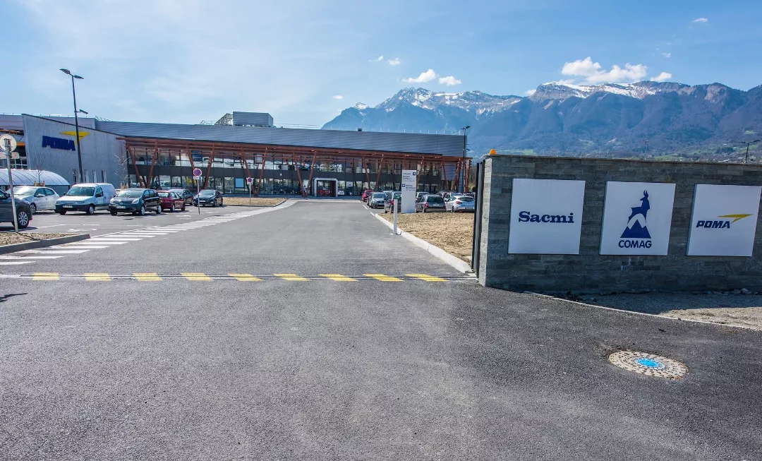 Valorisation of steel dairy: creation of a parking lot and industrial storage platform